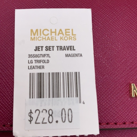 MICHAEL KORS JET SET TRAVEL LG TRIFOLD MAGENTA - Picture 9 of 16